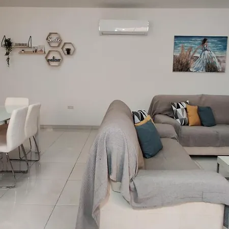 Lorenza Letting Maisonette Prázdninový dům