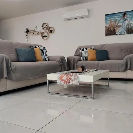 Lorenza Letting Maisonette Prázdninový dům *