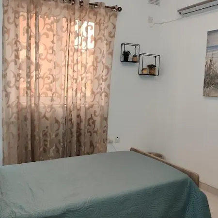 Lorenza Letting Maisonette * マルサシュロック