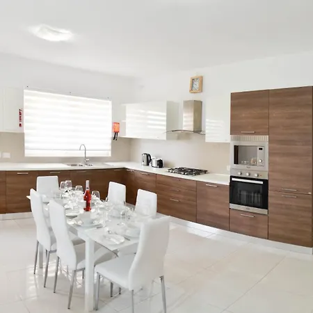Feriehus Lorenza Letting Maisonette Marsaxlokk