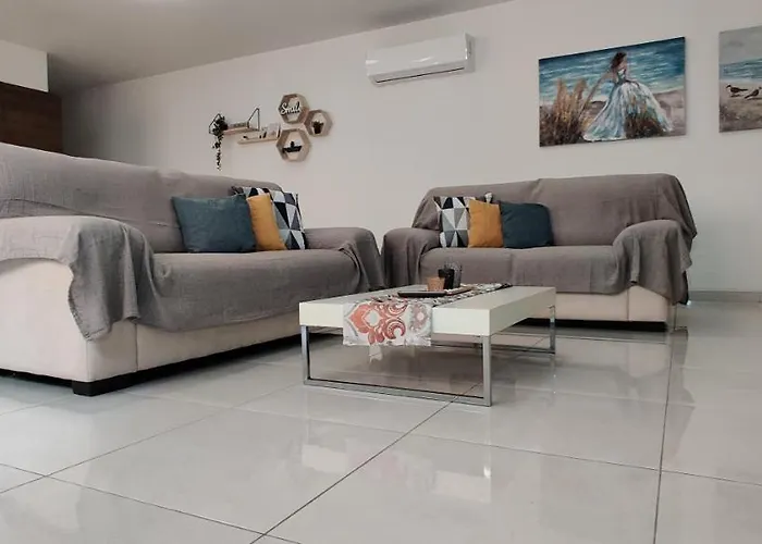 Lorenza Letting Maisonette Holiday home *