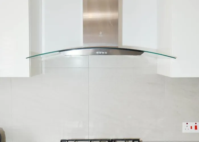 Lorenza Letting Maisonette 別荘